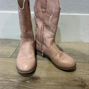 IUV Blush Heeled Boots - size 4 girls